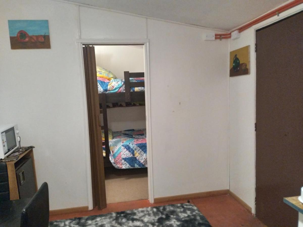 Cabaña interior económica independiente no pareada 1 camarote 1 plaza Valdivia Exterior foto